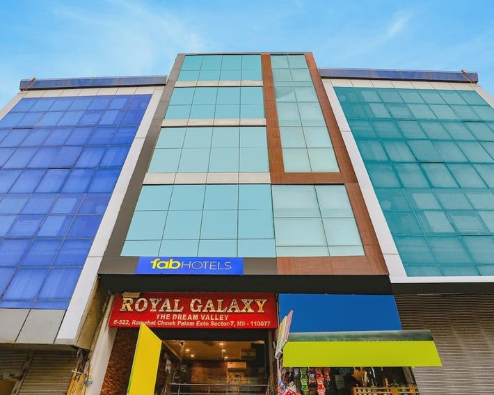 FabHotel Royal Galaxy I