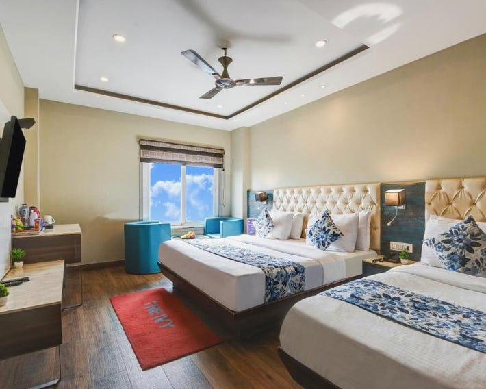 The IVY Grand Hotel - Luxury living in City Centre Near Connaught Place