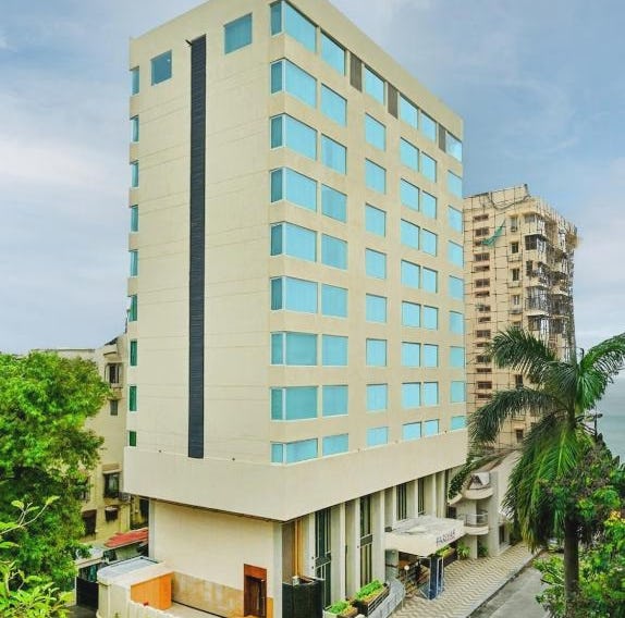 Fariyas Hotel Mumbai , Colaba
