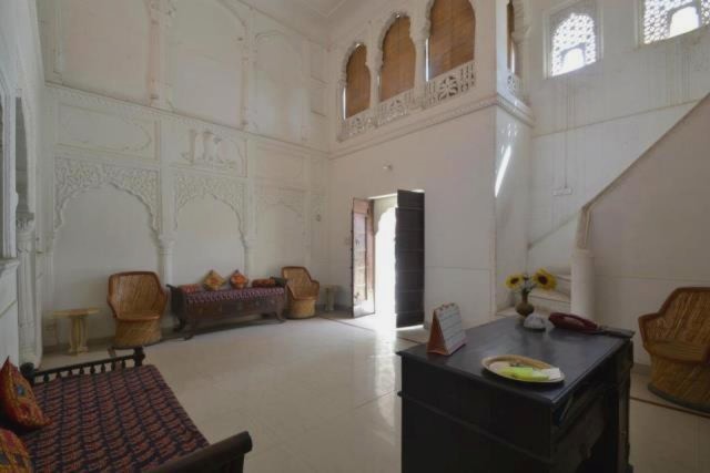 Rawla Mrignayani Palace