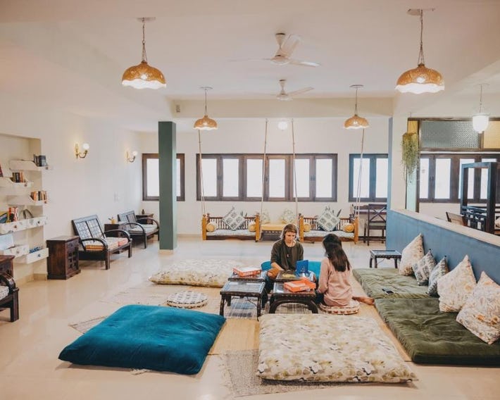 Horn Ok Please Hostel Jaipur