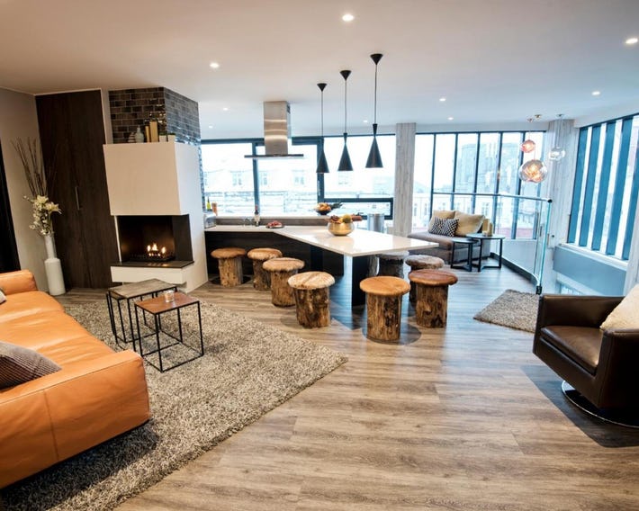 B14 Apartments & Rooms