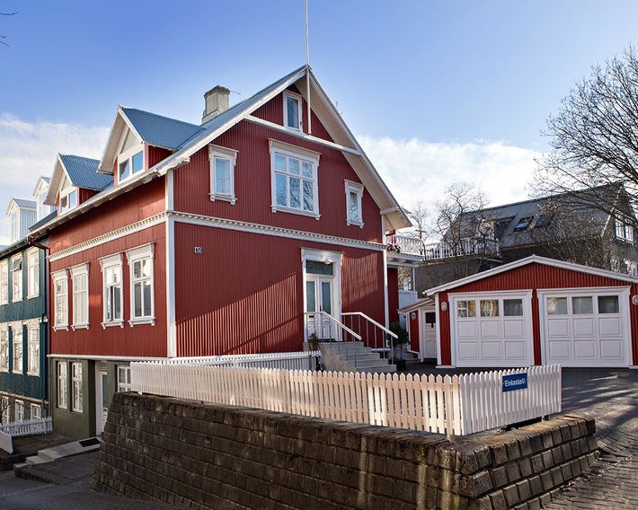 Brattagata Guesthouse