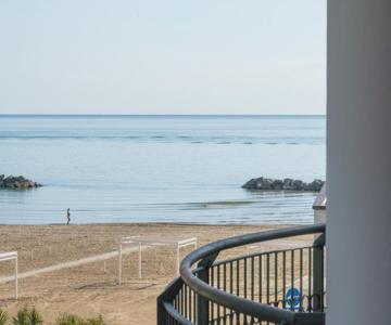 Altamira Residence