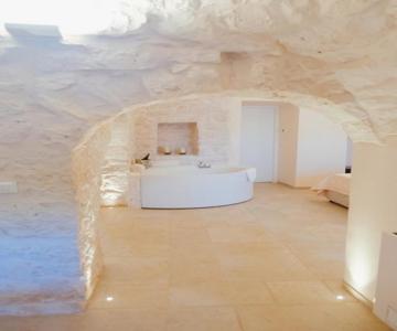 Iconica Luxury Suites