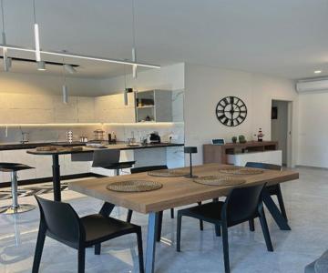 Lorenzo Luxury House