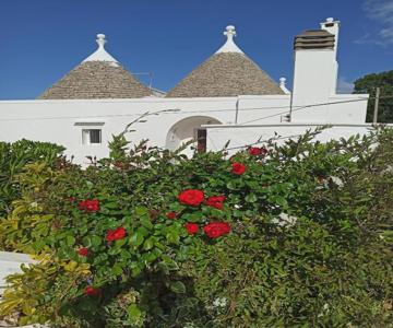 Trullo in piena valle d'itria del 1800