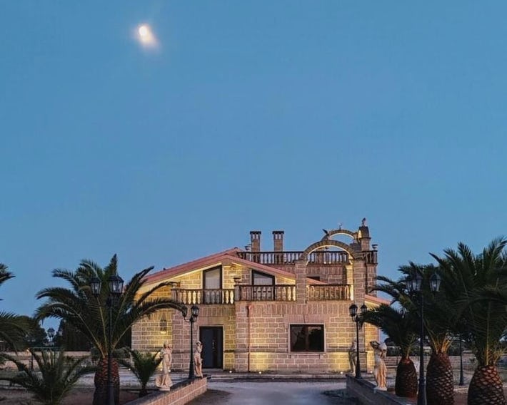 Castlehawk Resort