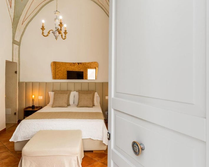 Corte Patitari - by Patitari Suites