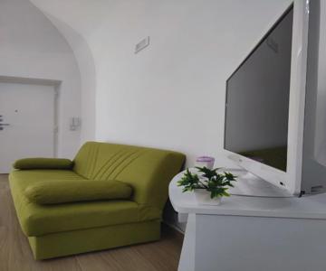Gdb House