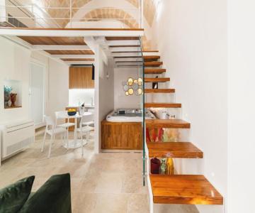 Old Court Luxury Suite&Spa by MONHOLIDAY