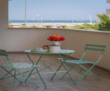 Whitehouse- Enjoy Apulia