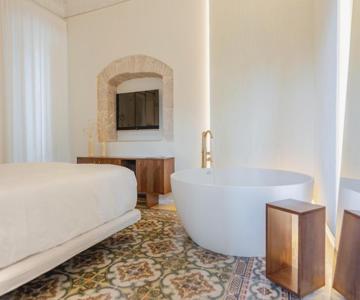 Garibaldi Luxury Suites