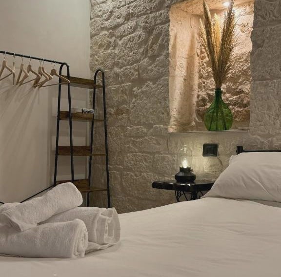 Le Pietre Apartments