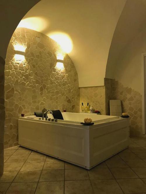 26 Suite Home