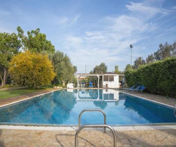 Villa con parco e piscina