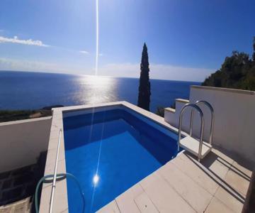 Blu Suite Cottage Sul Mare E Swimming Pool