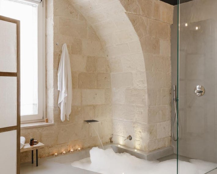 Hydria Rooms