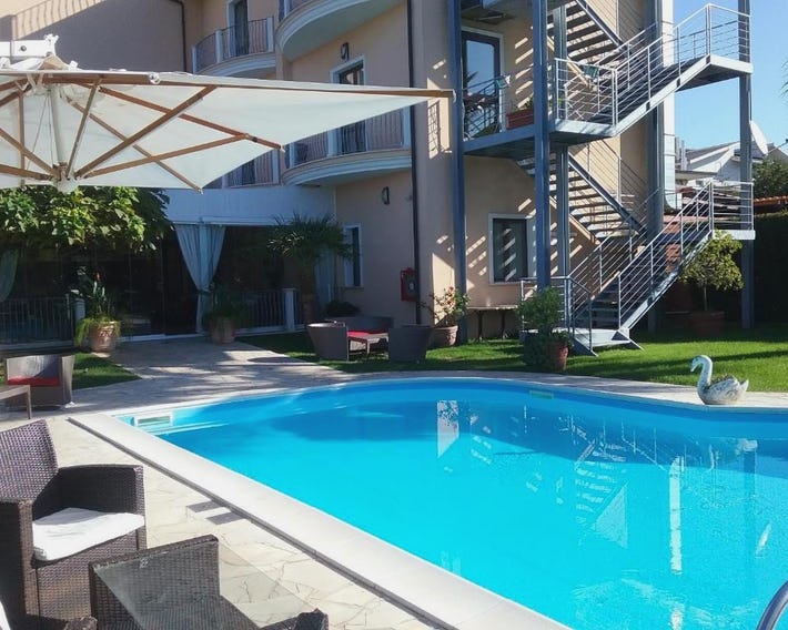 Gullo Hotel