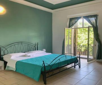 GARIBALDI ROOMS