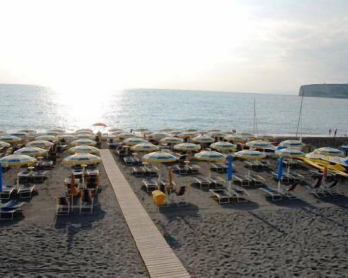 Apulia Hotel Villaggio Baia Di Dino