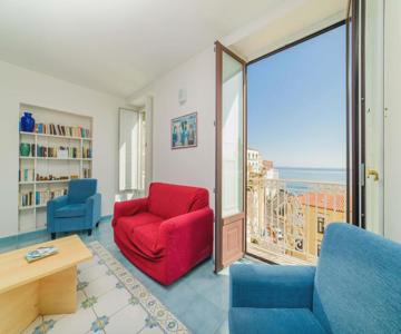 LUIMAR Holiday House