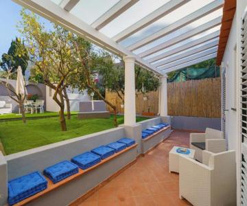 La Perla House