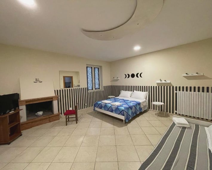 Mezzaluna Guest House