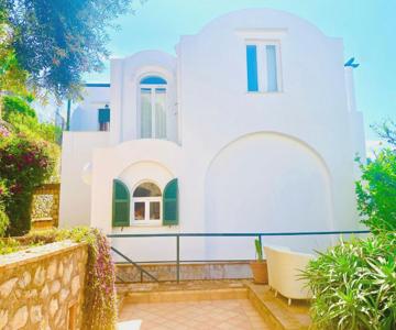Villa La Zagara by CapriRooms