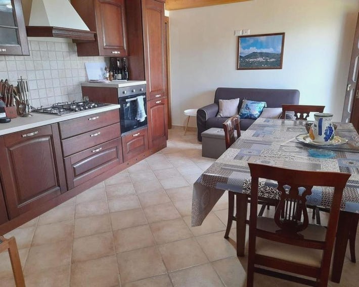 2 Bedroom, 1 Bath apartment near the sea