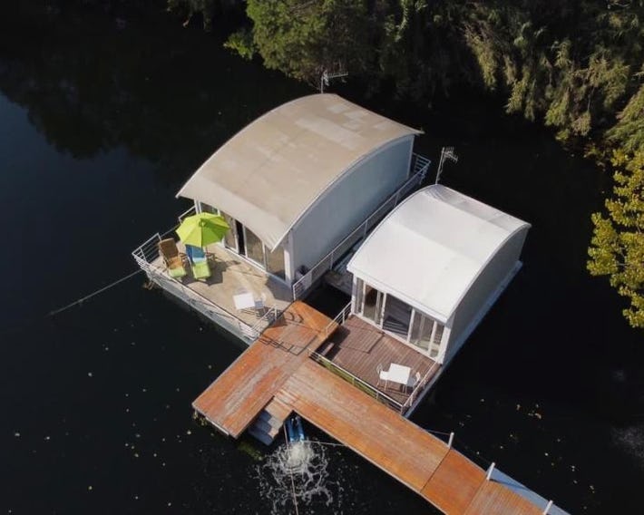 Floating House Embé Experience
