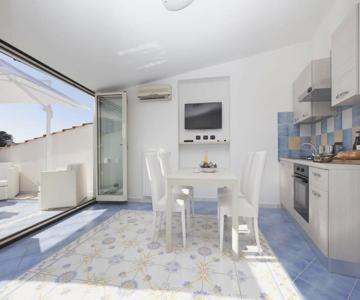 Tetto Bianco Bright Apartment with Private Terrace in Marina della Lobra by Feeling Italy