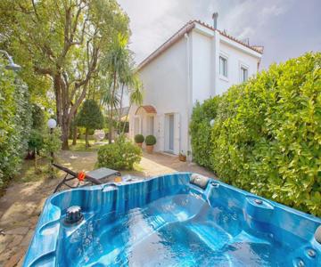AMORE RENTALS - Resort Ravenna - Villa Dama