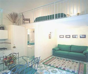 La Dolce Meta Apartments