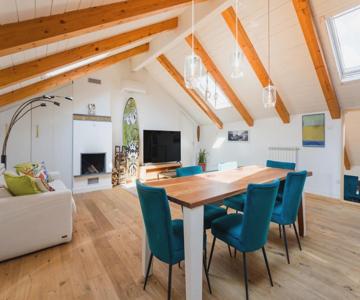 Garibaldi Loft By Dimorra