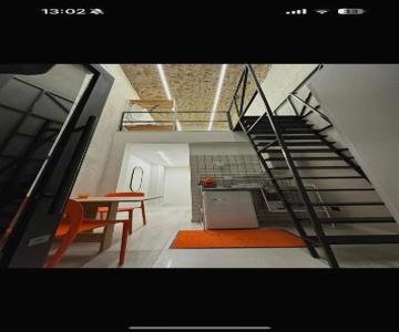 Orange heart room