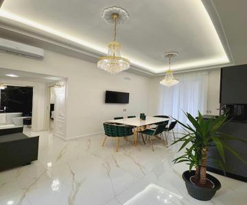 Ferdinando's Home