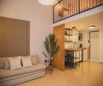 Aviothic Home