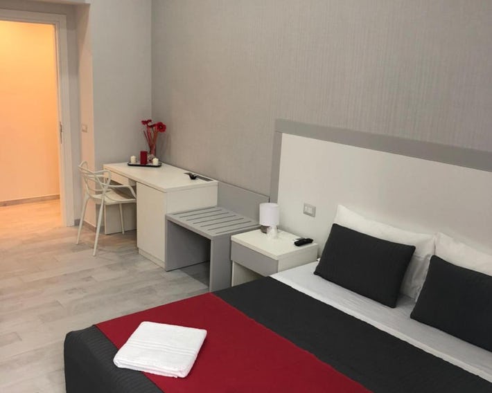 Chiaia Guest House