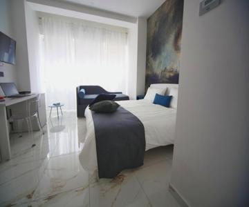Be Coloured - Boutique Art Rooms in Naples