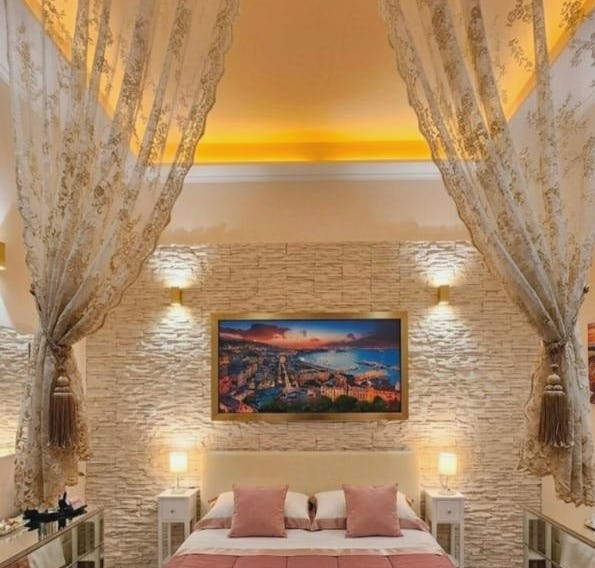 DREAM HOUSE