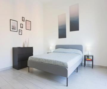 GuestHost - Bright & Central Apartment near the station