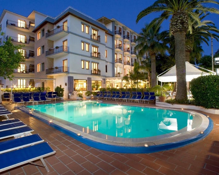 Hotel Caravel