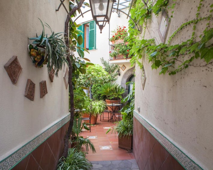 Villa Elisa Holiday Home