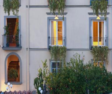 Estate4home - Surreo Luxury