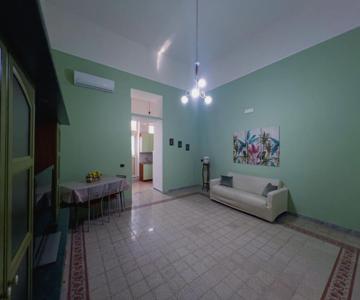 G&g House