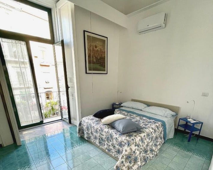 Il balcone sulla piazza