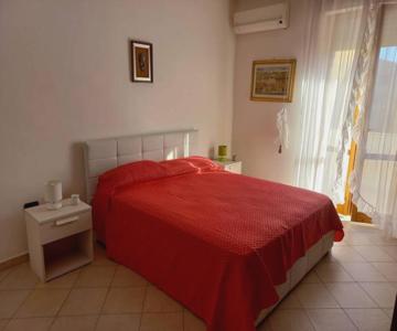 due passi dalla spiaggia