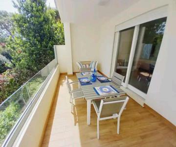 Luxury home near the Beach private parking space