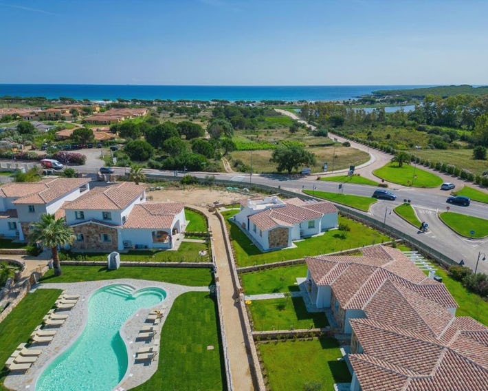 ENAJA - Luxury Retreat